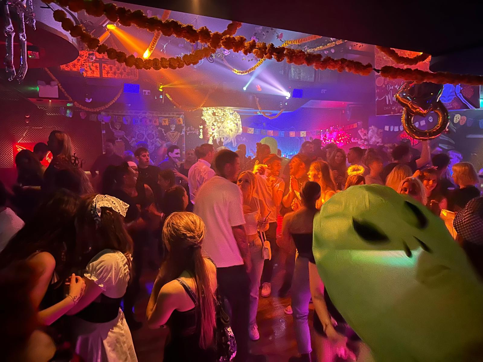 Elegant Champagne bar set up for the VVIP guests